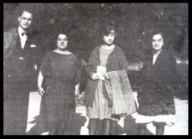 ΑΝΤΙΓΟΝΗ ΠΑΠΑΜΙΚΡΟΠΟΥΛΟΥ (18891 – 1980) - Η θεία του Θάνου Μικρούτσικου και το έργο της