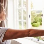 Γιατί πρέπει να ανοίγετε τα παράθυρα, ακόμα και τον χειμώνα