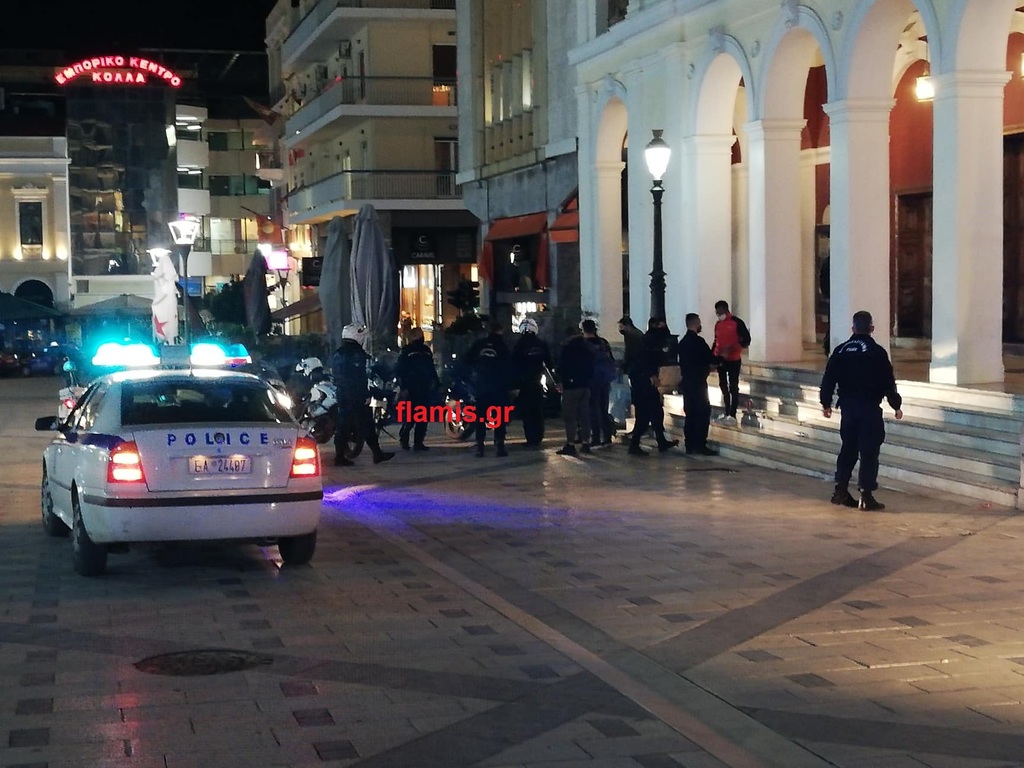 ΠΑΤΡΑ: "Ντου" της Αστυνομίας στην Πλ. Γεωργίου! Η ομάδα ΔΙΑΣ μαζί με περιπολικά! ΔΕΙΤΕ ΦΩΤΟ