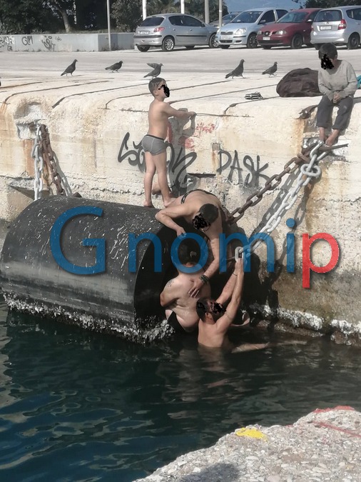 ΠΑΤΡΑ: Ανδρας που δεν ήξερε κολύμπι έπεσε μέσα στον μώλο Αγ. Νικολάου - ΔΕΙΤΕ ΦΩΤΟ