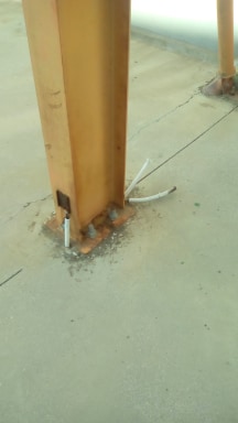 ΠΑΤΡΑ - ΦΩΤΟ: "Πλιάτσικο" στο Θέατρο! Δεν έχουν αφήσει ούτε καλώδιο