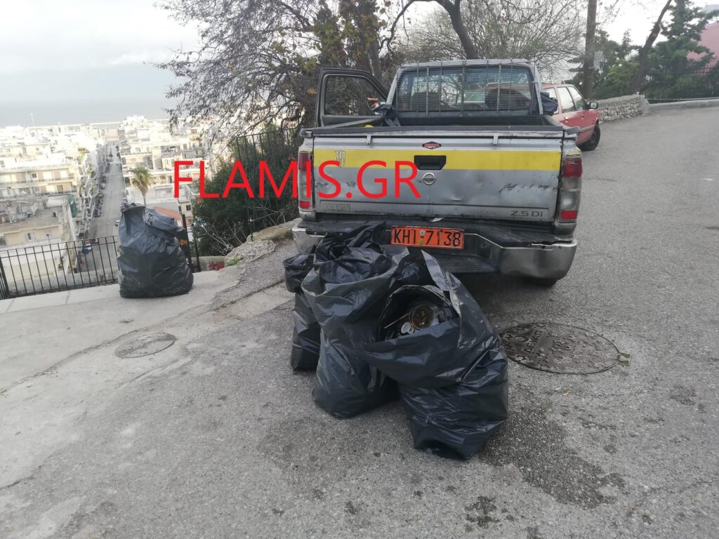 ΠΑΤΡΑ: ΘΥΜΙΖΕ ΚΑΡΝΑΒΑΛΙ: Δείτε τα σκουπίδια που μάζεψε ο Δήμος από τις σκάλες Αγ. Νικολάου - ΦΩΤΟ