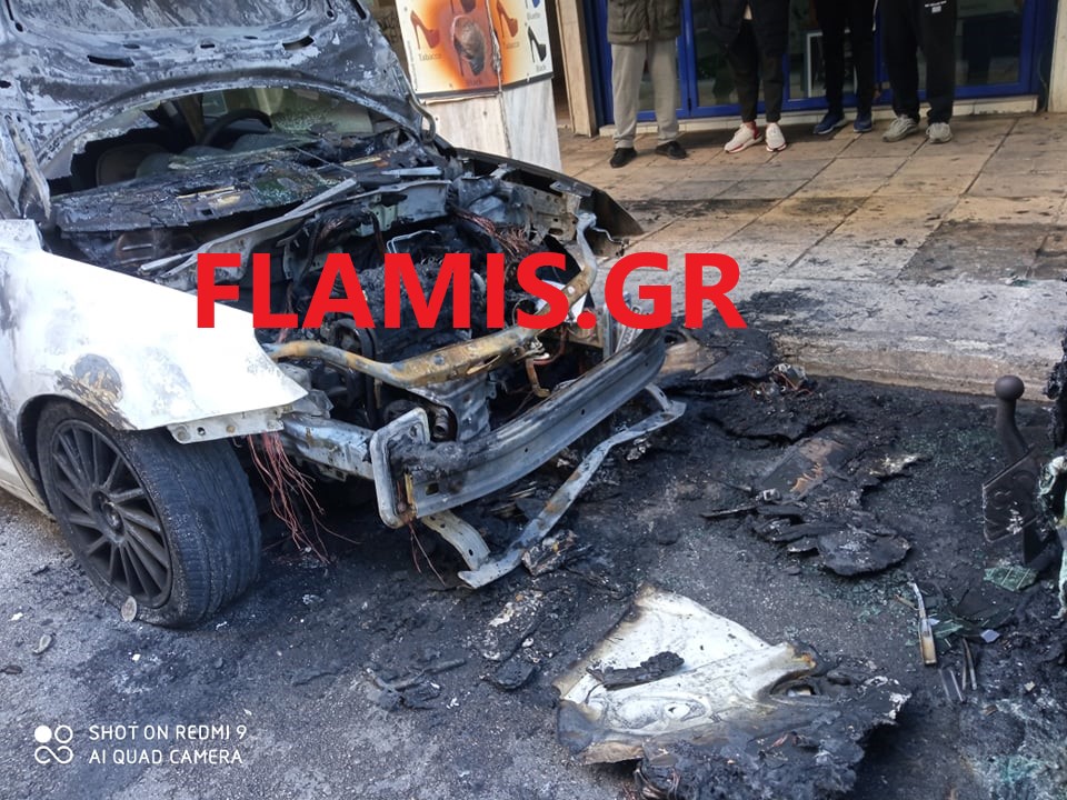 ΠΑΤΡΑ: Εκρηξη σε ΙΧ γνωστού επιχειρηματία! Εβαλαν φωτιά στις 4 τα ξημερώματα - ΦΩΤΟ