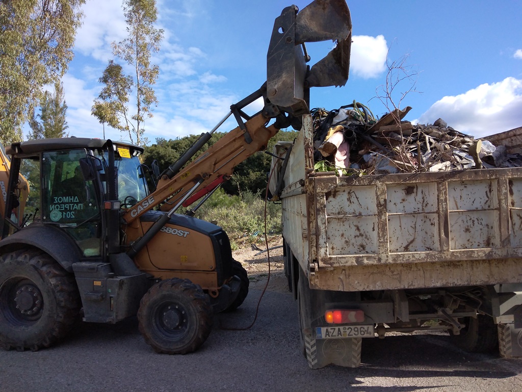 ΠΑΤΡΑ: Ο Δήμος καθαρίζει το Κεφαλόβρυσο