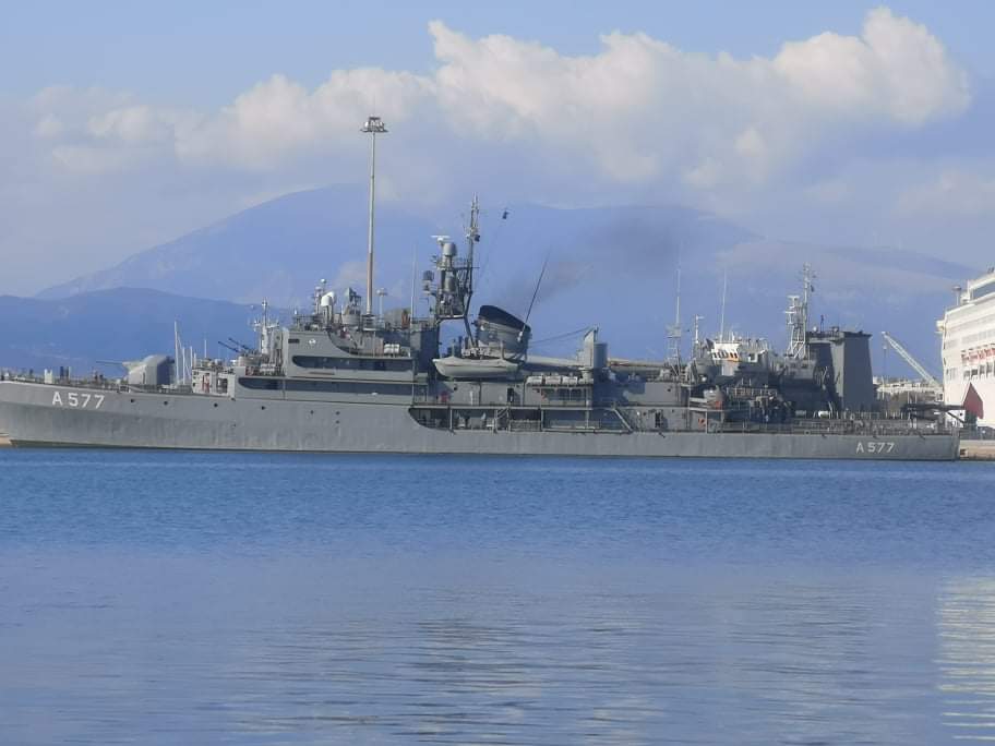 ΠΑΤΡΑ: Εντεκα πολεμικά πλοία στο παλιό λιμάνι - ΔΕΙΤΕ ΦΩΤΟ