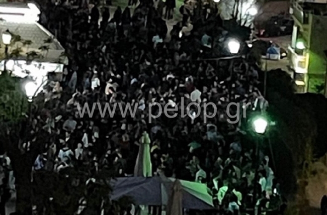 ΠΑΤΡΑ: ΦΩΤΟ - ΒΙΝΤΕΟ: Δεν μαζεύεται ο κόσμος! Εκατοντάδες στα Ψηλαλώνια - Εκλεισε η Αγίου Γεωργίου από νεαρούς! Χαμός στην Γεροκωστοπούλου
