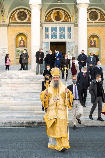 ΔΕΙΤΕ ΠΟΛΛΕΣ ΦΩΤΟ: ΠΑΤΡΑ: Τίμησαν τον Γρηγόριο τον Ε'