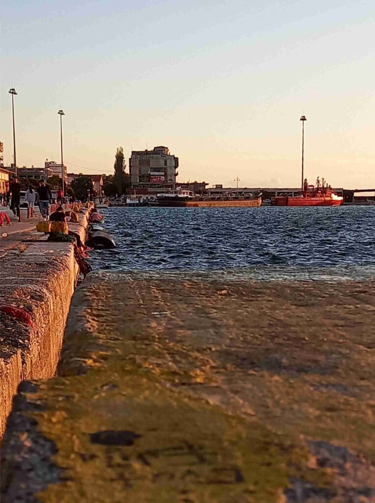 ΕΛΙΣΣΑΙΟΣ ΒΓΕΝΟΠΟΥΛΟΣ: Το Λιμάνι της Πάτρας 