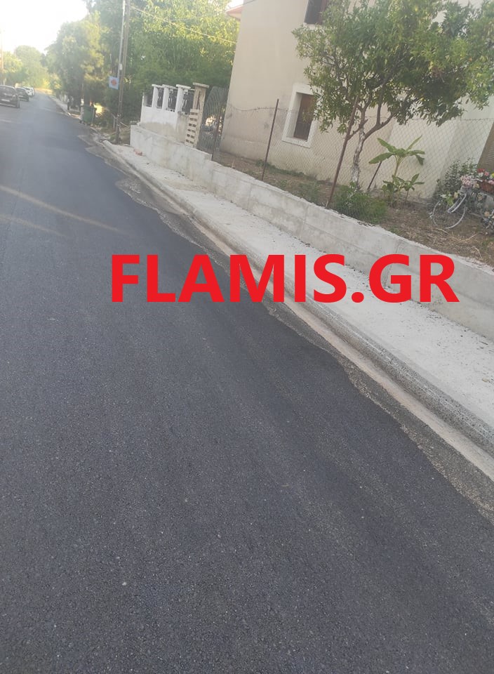 ΕΓΛΥΚΑΔΑ: "Ζέχνει" από χθες όλη η περιοχή! Εφιάλτης με βοθρολύματα που βγήκαν στον δρόμο - ΦΩΤΟ