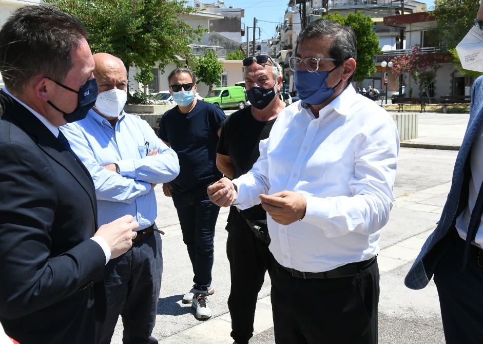 ΠΑΤΡΑ: Τον Στέλιο Πέτσα συνάντησε ο Δήμαρχος - ΦΩΤΟ