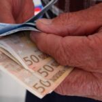 Ελληνες συνταξιούχοι: Απώλειες 160 δισ. ευρώ – Η εικόνα του ασφαλιστικού συστήματος