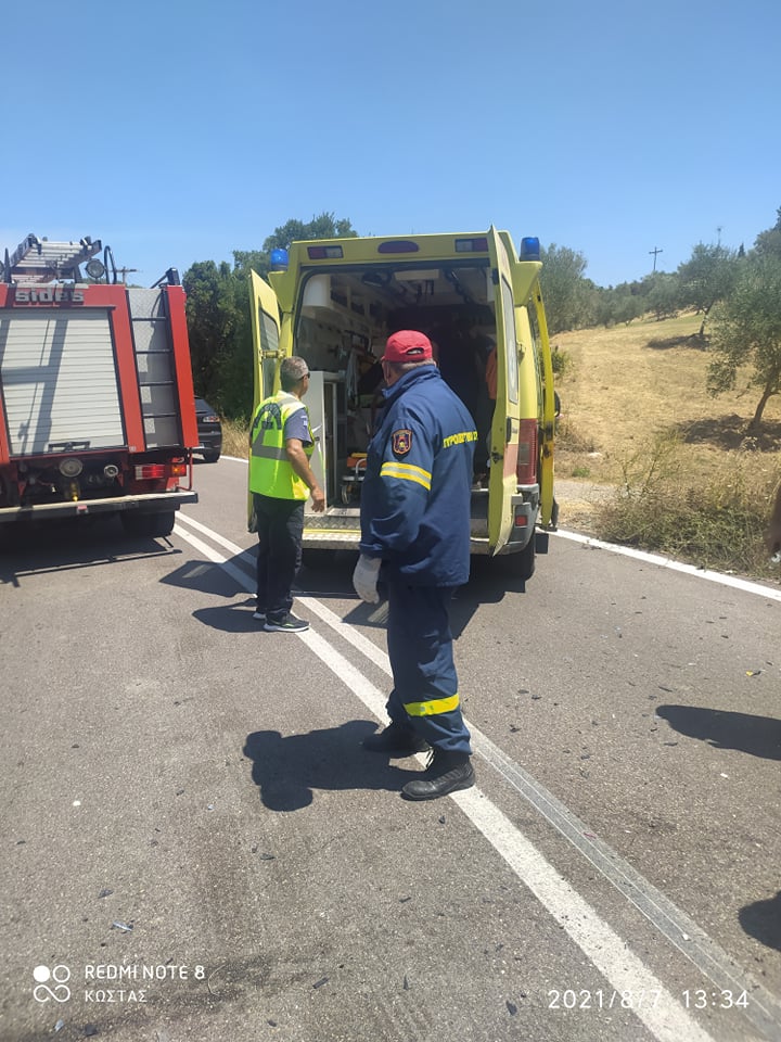 Τροχαίο με τέσσερις τραυματίες στην Ηλεία (Φωτό)