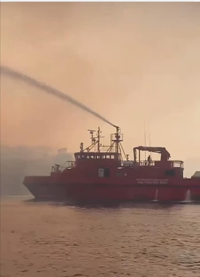 Ο ΔΗΜΑΡΧΟΣ ΑΙΓΙΑΛΕΙΑΣ ΔΗΜΗΤΡΗΣ ΚΑΛΟΓΕΡΟΠΟΥΛΟΣ ΓΙΑ ΤΗΝ ΦΩΤΙΑ ΣΕ ΖΗΡΙΑ - ΛΑΜΠΙΡΙ - ΜΠΟΥΚΑ - ΚΑΜΑΡΕΣ - ΛΟΓΓΟ