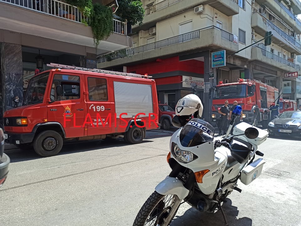 ΠΑΤΡΑ - ΤΩΡΑ: Φωτιά σε αυτοκίνητο στο κέντρο - ΦΩΤΟ