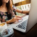 Τι προβλέπει το νέο μοντέλο κατάρτισης για εργαζόμενους και ανέργους