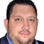 ΑΡΗΣ ΚΑΡΒΟΥΝΗΣ: Ο Πρώην Γραμματέας Νομαρχιακής Επιτροπής Νεολαίας ΠΑΣΟΚ Αχαΐας στηρίζει Ανδρουλάκη