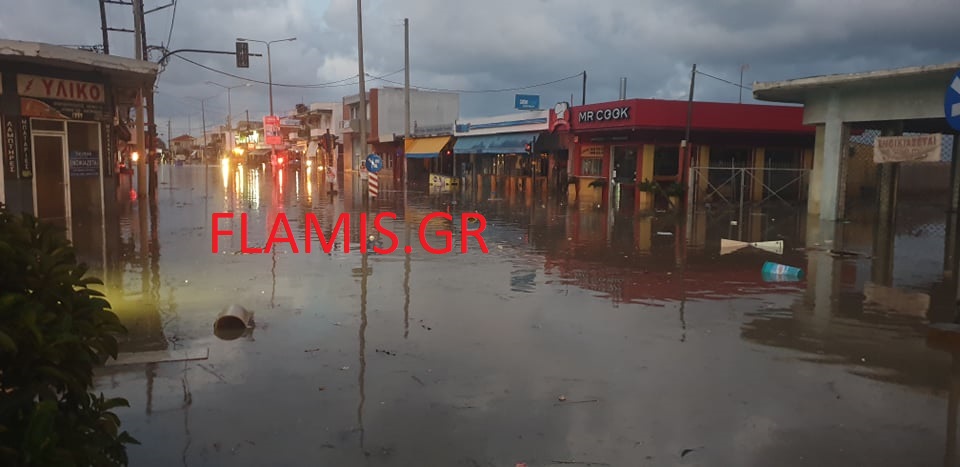 ΔΕΙΤΕ ΝΕΕΣ ΦΩΤΟ ΚΑΙ ΒΙΝΤΕΟ: Τεράστιες οι καταστροφές στην Ακτή Δυμαίων - Πλημμύρισαν σπίτια και καταστήματα