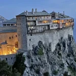 Δύο ακόμη μοναχοί νεκροί από κορωνοϊό στο Άγιο Όρος