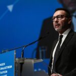 Στουρνάρας: «Κίτρινη κάρτα» στους διαχειριστές κόκκινων δανείων