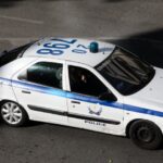 Αλλοδαπός έσπαγε αυτοκίνητα στον Βύρωνα και απειλούσε με καδρόνι πολίτες και αστυνομικούς