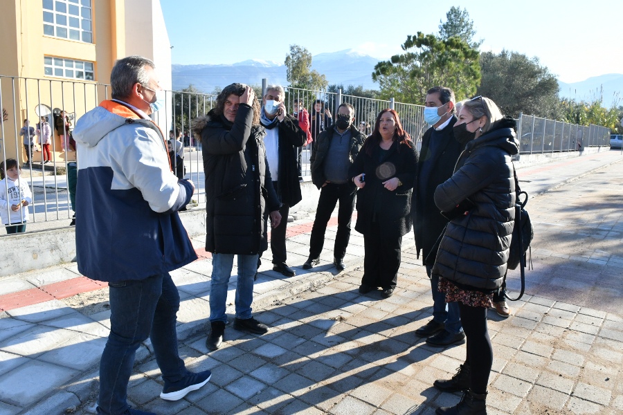 ΠΑΤΡΑ - ΦΩΤΟ: Ο Κώστας Πελετίδης στα έργα στο Νότιο Διαμέρισμα