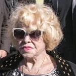 Η Καίτη Γκρέυ δεν έχει μάθει πως ο γιος της Βασίλης έχει φύγει από τη ζωή