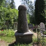 Χαμός με την τελευταία επιθυμία 99χρονης – Ήθελε να τοποθετήσουν… γλυπτό πέους στον τάφο της