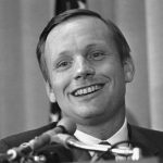 Neil Armstrong: Πόσα πήρε για να περπατήσει στο φεγγάρι και το μυστικό των 6 εκατ. δολαρίων