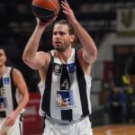 ΠΑΤΡΑ: «Αρπάχτηκαν» Μπόγρης και Ξανθόπουλος στο τέλος του αγώνα