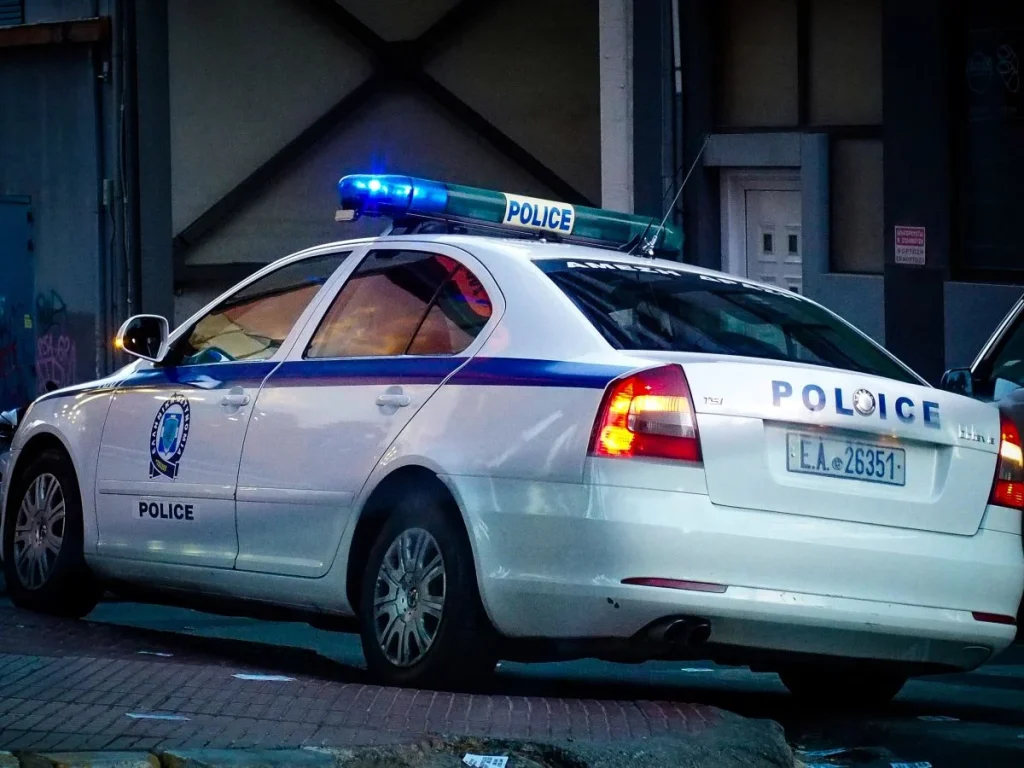 Διάρρηξη σε μονοκατοικία στην Κηφισιά: Άνοιξαν με τροχό δύο χρηματοκιβώτια
