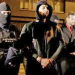 Άντριου Τέιτ: Το «αγόρι της μαμάς» και ο γιος ενός σκακιστή είναι ο πιο μισογύνης άνθρωπος του πλανήτη