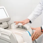 Το Ινστιτούτο της απάτης: «Eφαγαν» 515.000 ευρώ από αστυνομικό για δήθεν θεραπεία λεύκης