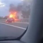 ΔΕΙΤΕ ΦΩΤΟ ΚΑΙ ΒΙΝΤΕΟ: Στις φλόγες αυτοκίνητο στην Ολυμπία Οδό