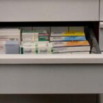 Ελλείψεις φαρμάκων: τριψήφιος αριθμός σκευασμάτων λείπει από τα ράφια (βίντεο)