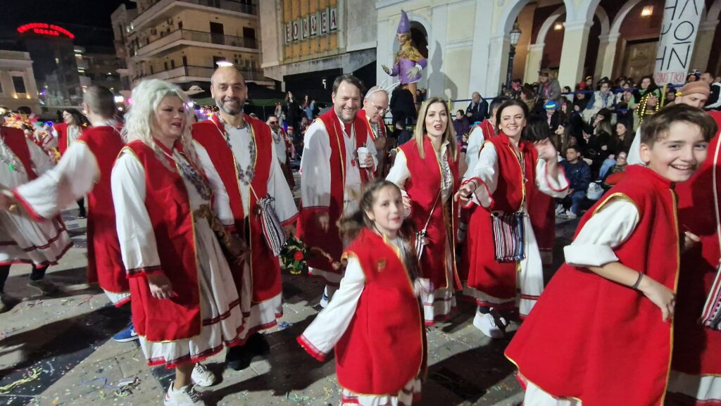 ΔΕΙΤΕ ΠΕΡΙΠΟΥ 200 ΦΩΤΟ: ΟΤΙ ΕΓΙΝΕ ΣΤΗΝ ΜΕΓΑΛΗ ΝΥΧΤΕΡΙΝΗ ΠΑΡΕΛΑΣΗ