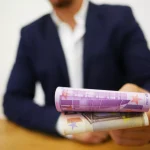 Εγγυημένα δάνεια: «Κούρεμα» προσαυξήσεων 10% έως 100% και 120 δόσεις – Ποιες περιπτώσεις αφορά