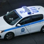 Χειροπέδες σε 40χρονο – Χτυπούσε το κεφάλι της συζύγου στο πάτωμα