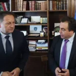 Πήγε με δώρα στον Πύργο ο Στέλιος Πέτσας