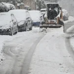 Κακοκαιρία Μπάρμπαρα: Οδηγός επιβίωσης για σήμερα - Τι ισχύει για σχολεία, καταστήματα, υπηρεσίες, εργασία, συγκοινωνίες