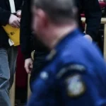 Δίκη Χρυσής Αυγής : "Τον μαχαίρωσα! Είμαστε της Χρυσής Αυγής!" - Η κατάθεση αστυνομικού για τον Ρουπακιά