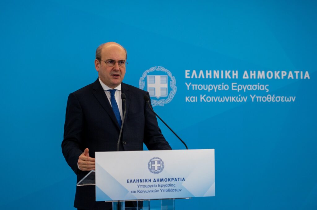 Κ. Χατζηδάκης: Επιβεβλημένη και δίκαια η αύξηση του κατώτατου μισθού