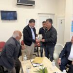 Ο Σπύρος Σκιαδαρέσης στους τσιγγάνους της Κ. Αχαϊας