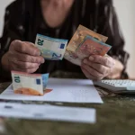 Έτσι άρπαξε το «μέντιουμ» 120.000 ευρώ από μάνα και κόρη – Οι απειλές στα θύματα