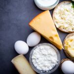 Το τυρί που δυναμώνει τα οστά χωρίς να ανεβάζει τη χοληστερόλη – Ένα κομμάτι την ημέρα αρκεί