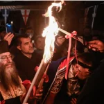 Άγιο Φως: Το Μεγάλο Σάββατο στις 6 μ.μ. φτάνει στην Ελλάδα με ειδική πτήση της Aegean