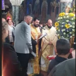 Αγία Βαρβάρα: Ο ράπερ Νίκος Βουρλιώτης ψέλνει τα εγκώμια του επιτάφιου θρήνου - Δείτε βίντεο