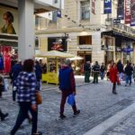 Ο βίαιος μετασχηματισμός του λιανεμπορίου σε 11 χρόνια