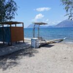 Έτοιμη η Πλαζ της Πάτρας για να υποδεχθεί κόσμο - Μπήκαν οι πέργκολες - ΦΩΤΟ