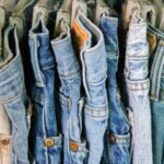 Ο Levi Strauss, τα 150 χρόνια των τζιν και γιατί έχουν τα μεταλλικά καρφάκια στις τσέπες