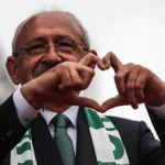 Εκλογές στην Τουρκία: «Μην εγκαταλείπετε τις κάλπες» λέει ο Κιλιτσντάρογλου στην πρώτη ανάρτηση μετά την ψηφοφορία